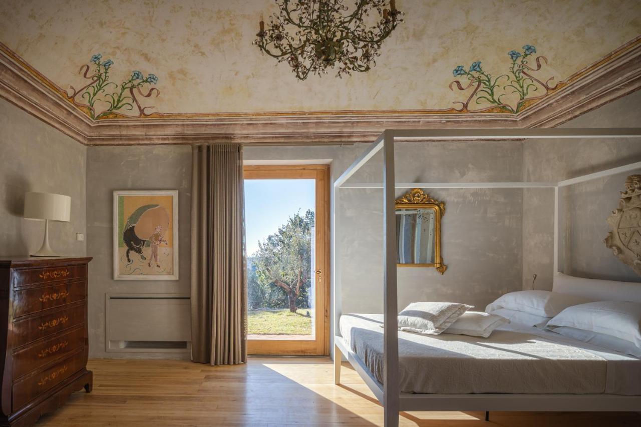 Отель Monaci Delle Terre Nere Цафферана-Этнея Экстерьер фото