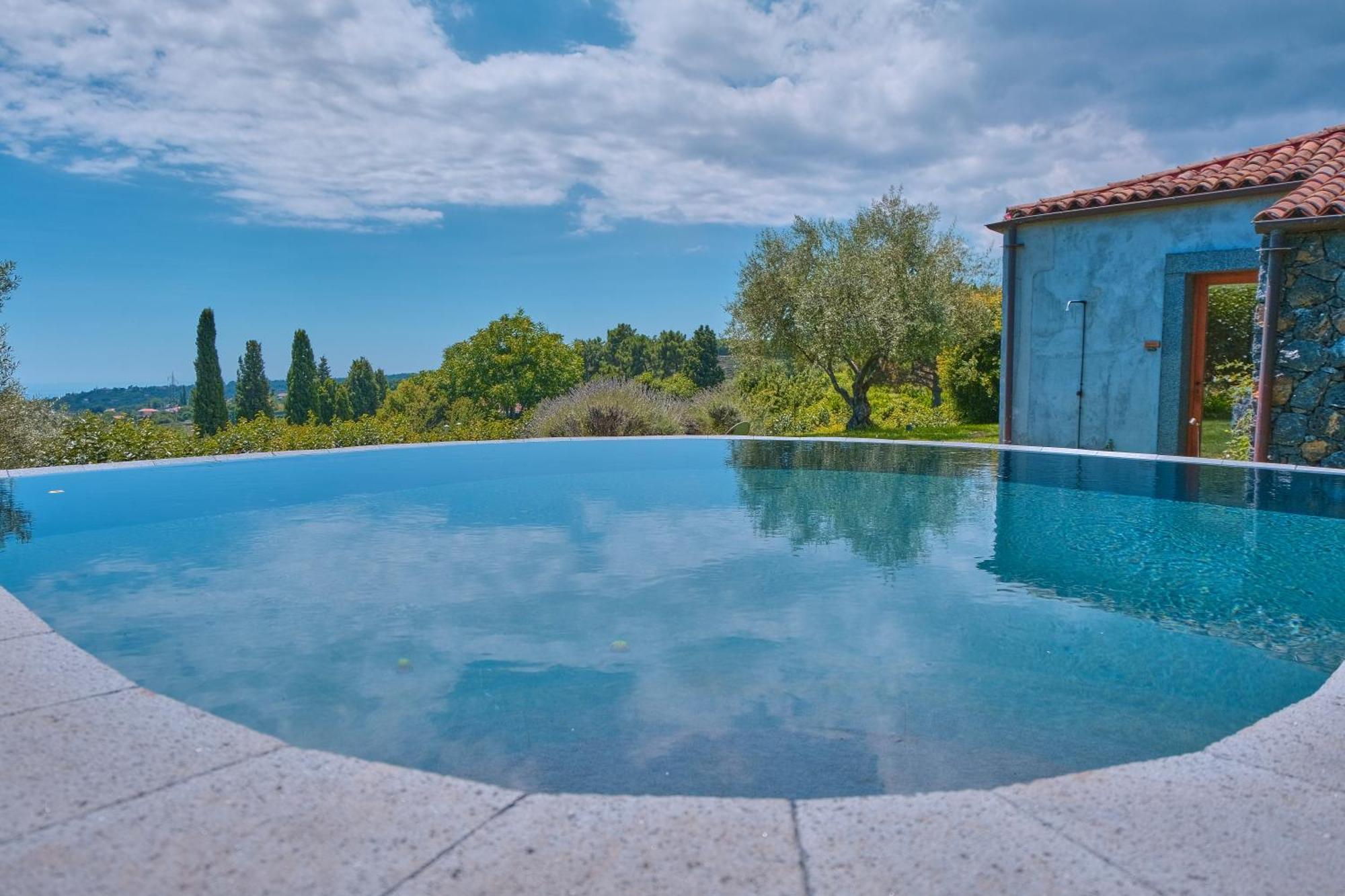 Отель Monaci Delle Terre Nere Цафферана-Этнея Экстерьер фото