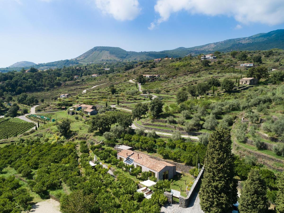 Отель Monaci Delle Terre Nere Цафферана-Этнея Экстерьер фото